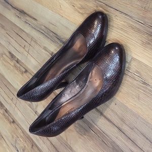 ANNE KLEIN Akwystere Brown Snake 3.5 Heel